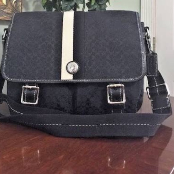 Coach Handbags - Auth Coach Messenger Black  Monogram Bag